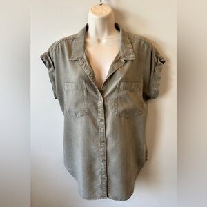 Casual Olive Green Button-Up Shirt
